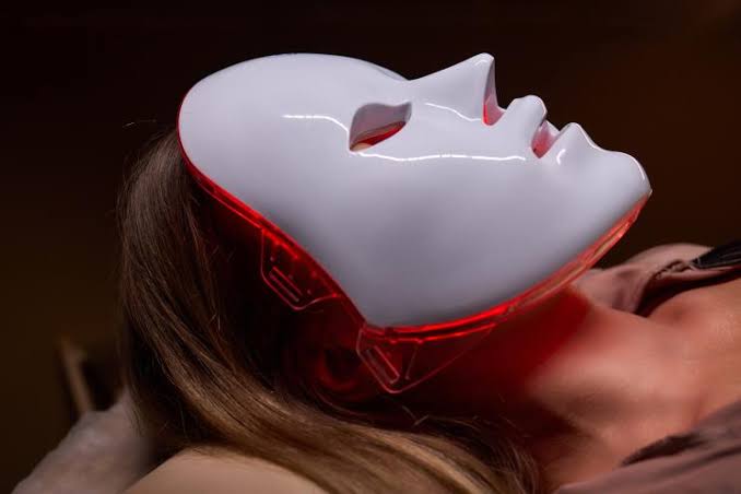 PRIMUS™- LED Light Therapy 7 Colour Treatment Facial Skincare Mask